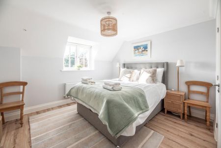 2 bedroom coach house to rent - Photo 4