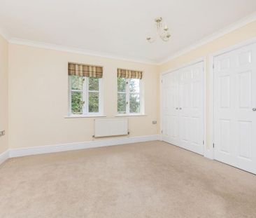 3 bedroom terraced house to rent - Photo 4