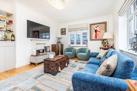 3 bedroom flat to rent - Photo 3