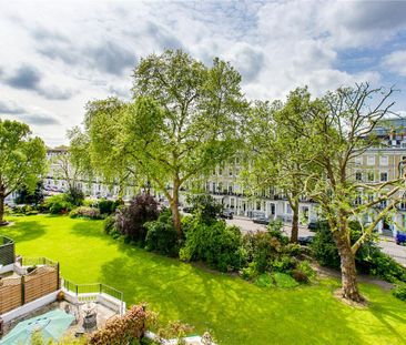 2 bedroom flat in South Kensington - Photo 1