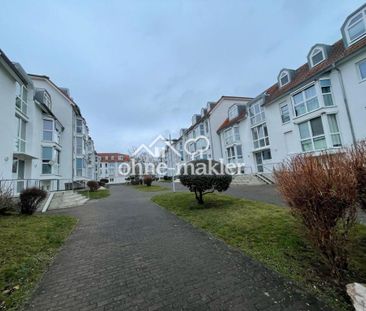 Frisch sanierte 2-Zi Whg mit Erstbezug-EBK & Carport - Photo 1