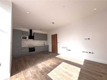 Sheila House, Fleet, Hampshire, GU51 - Photo 2