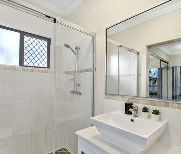 9 Littabella Place, Bushland Beach - Photo 5