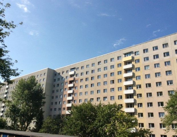 Großzügige 3-Zimmer-Wohnung frisch renoviert mit tollem Ausblick! - Foto 1