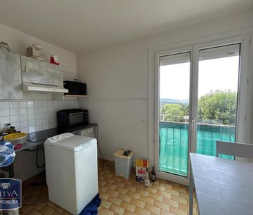 Location Appartement 2 pièces 45m² ST DIDIER EN VELAY 43140 - Photo 2