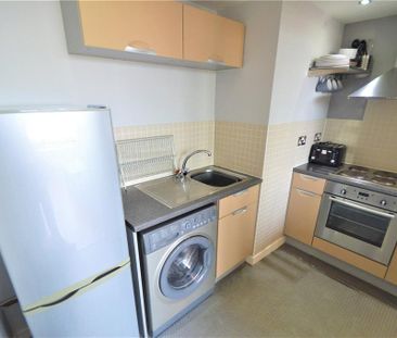 1 bedroom flat to rent - Photo 4