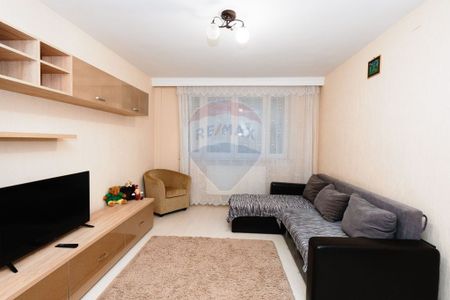 Apartament de închiriat, 2 camere, decomandat – Piteș... - Photo 2