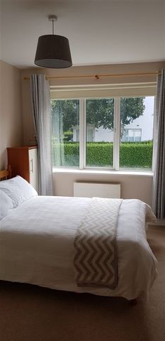 98 Rockview, Simons Ridge, Sandyford, Sandyford, Dublin 18, D18CX2F - Photo 2