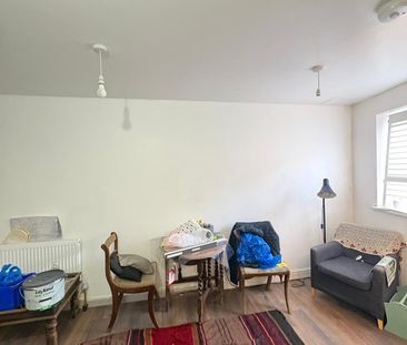 1 Bed Flat, High Road Leyton, E10 - Photo 1