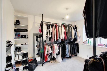 3 bedroom semi-detached house to rent - Photo 5