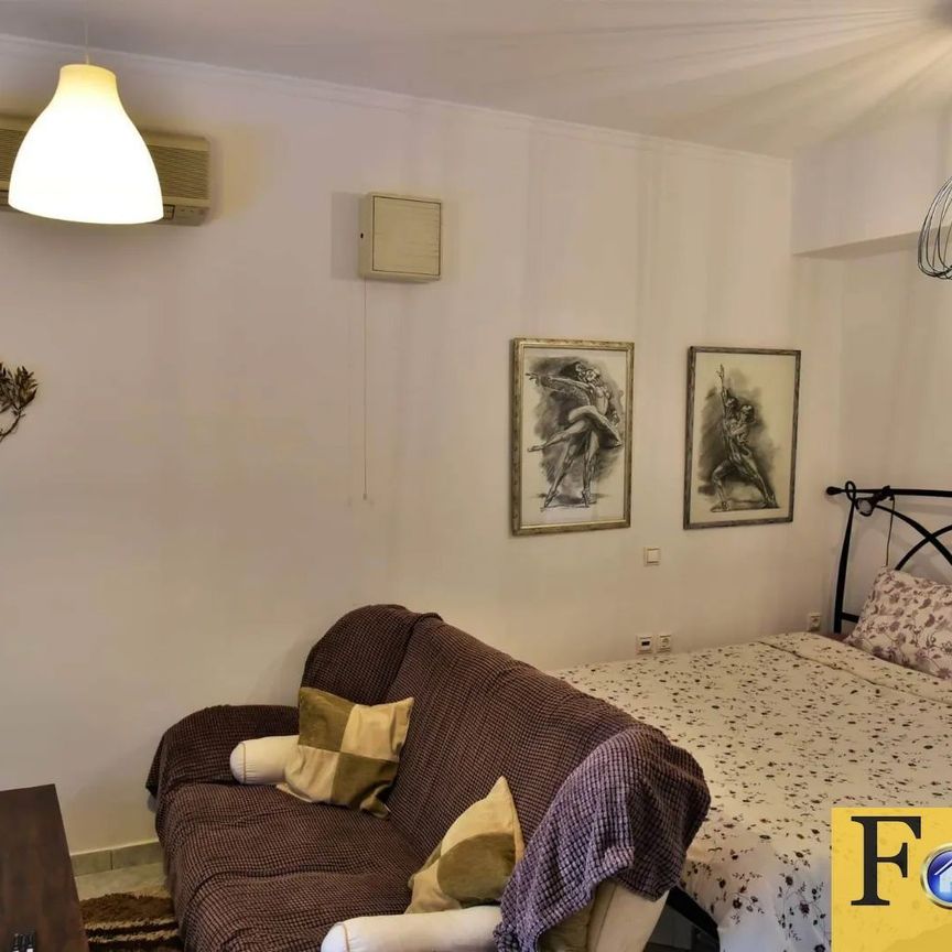 Studio/Γκαρσονιέρα για ενοικίαση Άγιος Πέτρος (Παλαιό Φάληρο) - Photo 1