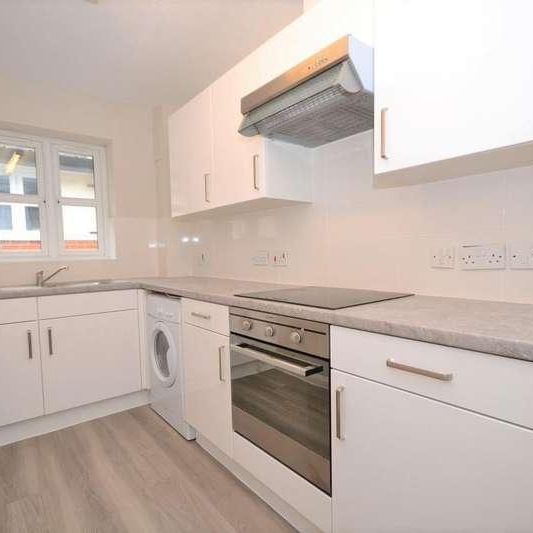 Ash Court, Balmore Park, Reading, RG4 - Photo 1