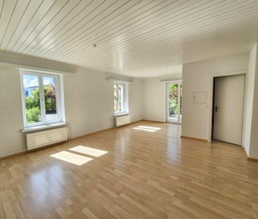 Charmante Garten-Wohnung mit grosszügiger Terrasse! - Foto 1