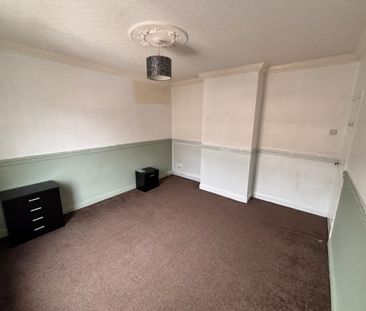 2 bed Terraced - To Let - Photo 5