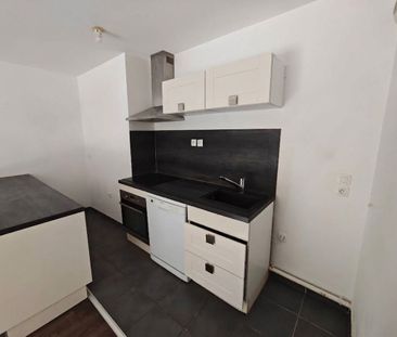 Location Appartement 3 pièces 56m² PERENCHIES 59840 - Photo 2