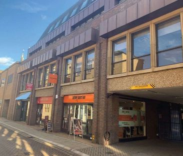 Cross Street Court Studio 34 - Photo 1