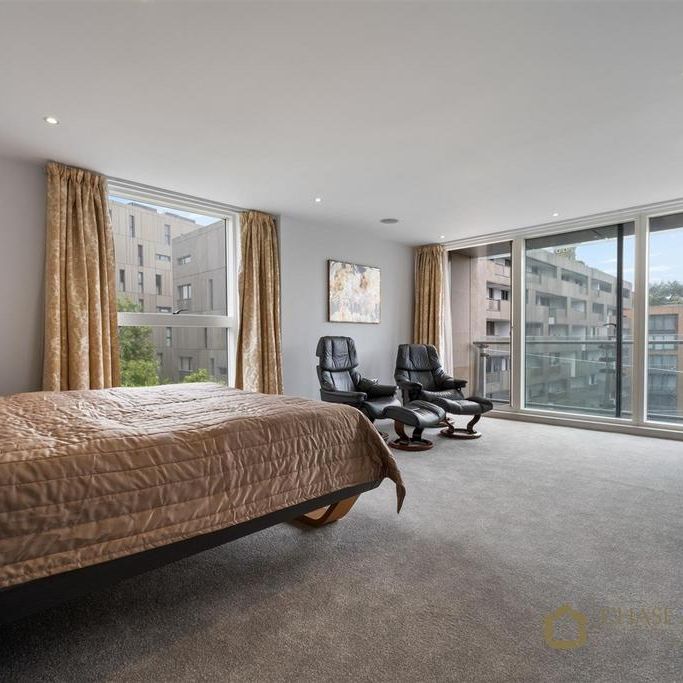 3 bedroom apartment to rent - Photo 1