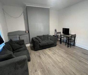 2 bedroom house to rent - Photo 2