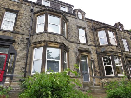 Skircoat Road, Halifax - Photo 5