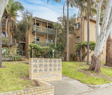 Renovated Two Bedroom Unit - Photo 5