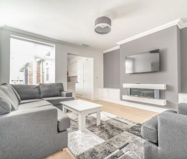 3 bedroom apartment to rent - Photo 3