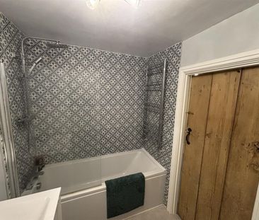 1 BED Terraced House - Photo 5