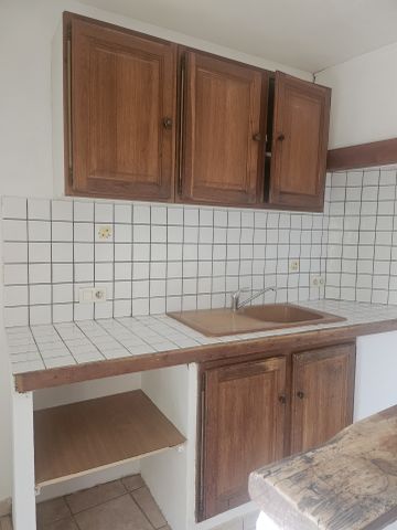 Camaret sur Aigues centre, T3 avec cave - Photo 5