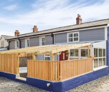 2 bedroom end of terrace house to rent - Photo 3