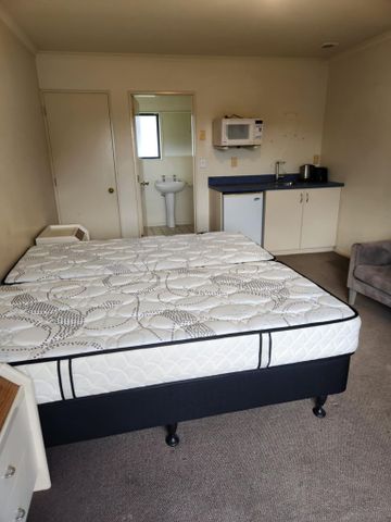 Studio Unit - Photo 2