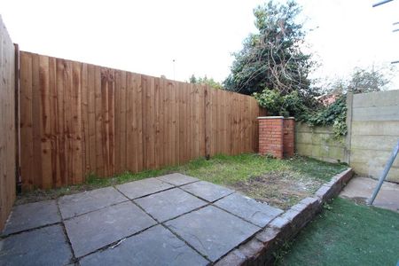 Studio to rent - Photo 5