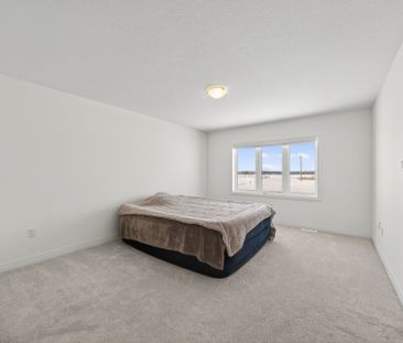 For Lease - 191 Velvet Way, Thorold, Ontario - Photo 6