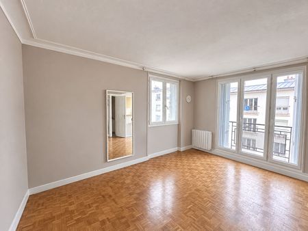 Location Appartement 1 pièce 33m² - Photo 2