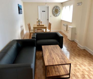 Chester Road North, KIDDERMINSTER - Photo 1