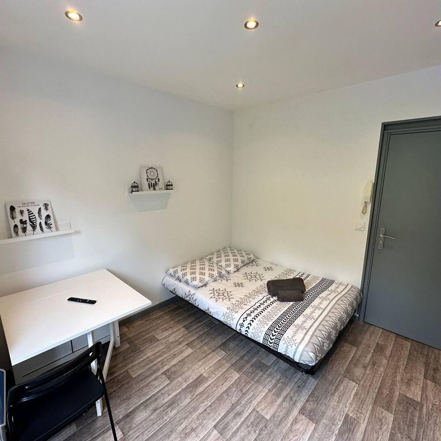 Location Appartement 1 pièce 14m² JACOB BELLECOMBETTE 73000 - Photo 1