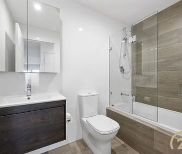 Spacious Modern 2 Bedroom Apartment in Prime Liverpool CBD Location! - Photo 6