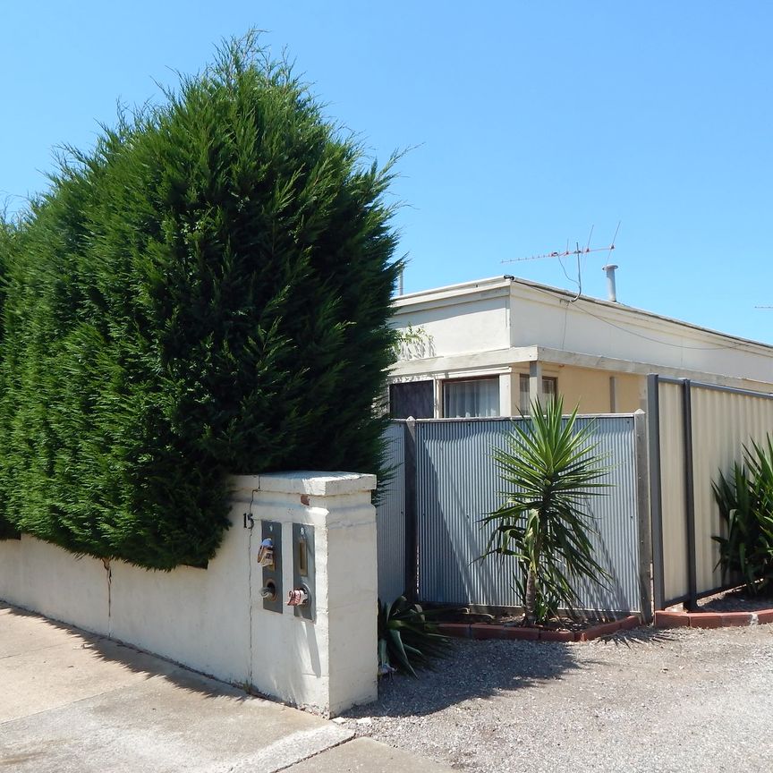 1/15 Elderslie Terrace, Newtown. - Photo 1