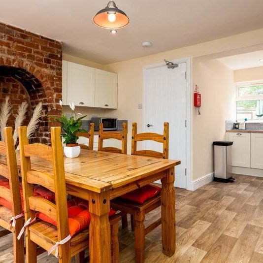 1 bedroom house share to rent - Photo 1