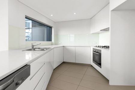 Luxury Living in the Heart of Chatswood - Photo 2