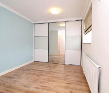 2 bedroom semi-detached house to rent - Photo 6