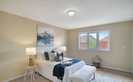 Detached Home For Lease | W7379582 - Photo 4