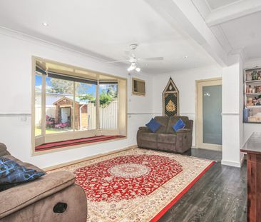 Home Sweet Home: Charming 3-Bedroom Close to Everything! - Photo 1