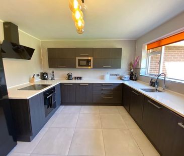 3 bedroom Bungalow To Let Total Size: 1642 SQ FT - Photo 4