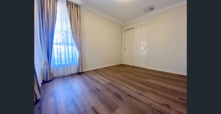 4 BEDROOM HOME - HILLVUE LOCATION - Photo 3