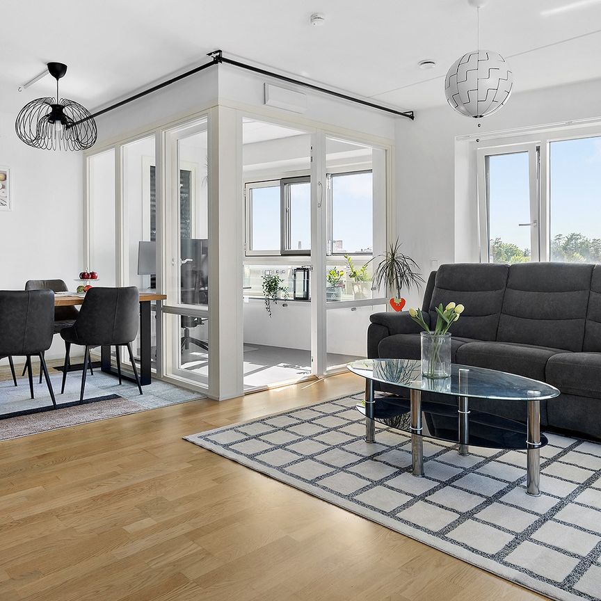 Borgarfjordsgatan, Kista - Photo 1