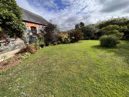 2 bedroom barn conversion to rent - Photo 4
