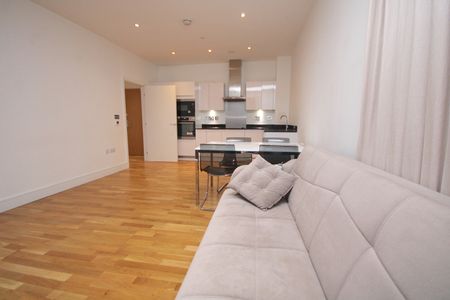 2 Bed Flat, Cityview Point, E14 - Photo 4