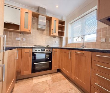 Brookbank Close, Cheltenham GL50 3NS - Photo 5