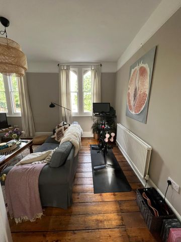 2 Bed Maisonette, Queenstown Road, SW8 - Photo 5