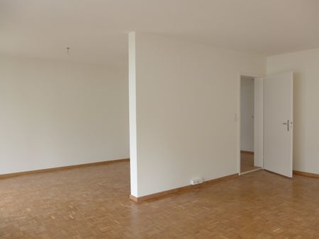Helle 4.5-Zimmer-Wohnung mit Balkon in Zollikerberg - Photo 4