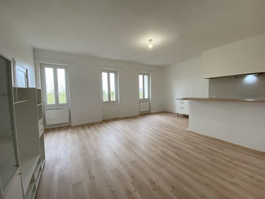 Location Appartement 3 pièces 82m² CASTELNAUDARY 11400 - Photo 1